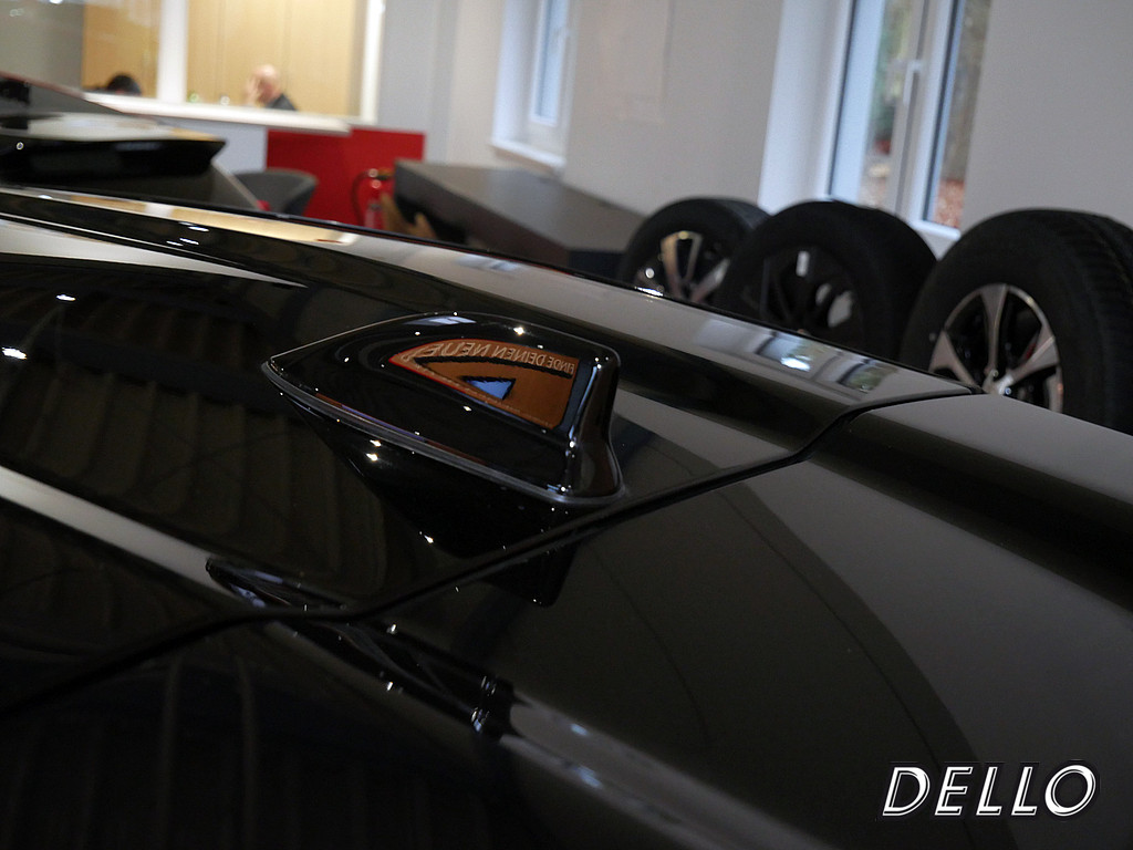 Fahrzeugansicht TOYOTA C-HR 2.0 Plug-In Hybrid FWD GR Sport - Bild 28