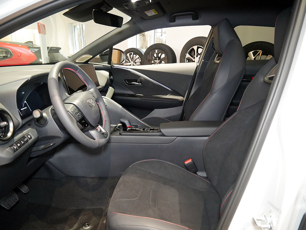 Fahrzeugansicht TOYOTA C-HR 2.0 Plug-In Hybrid FWD GR Sport - Bild 9