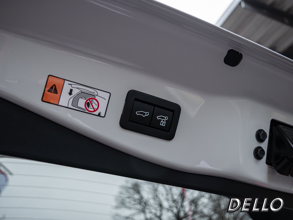 Fahrzeugansicht TOYOTA C-HR 2.0 Plug-In Hybrid FWD GR Sport - Bild 11