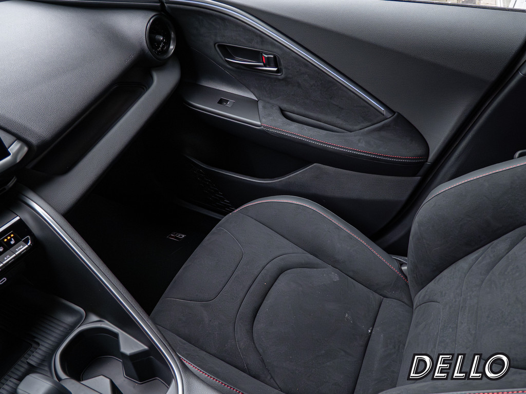 Fahrzeugansicht TOYOTA C-HR 2.0 Plug-In Hybrid FWD GR Sport - Bild 24