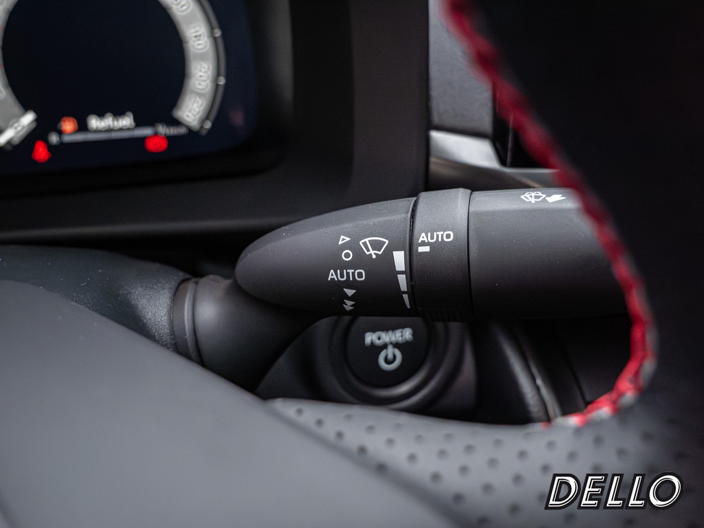 Fahrzeugansicht TOYOTA C-HR 2.0 Plug-In Hybrid FWD GR Sport - Bild 28