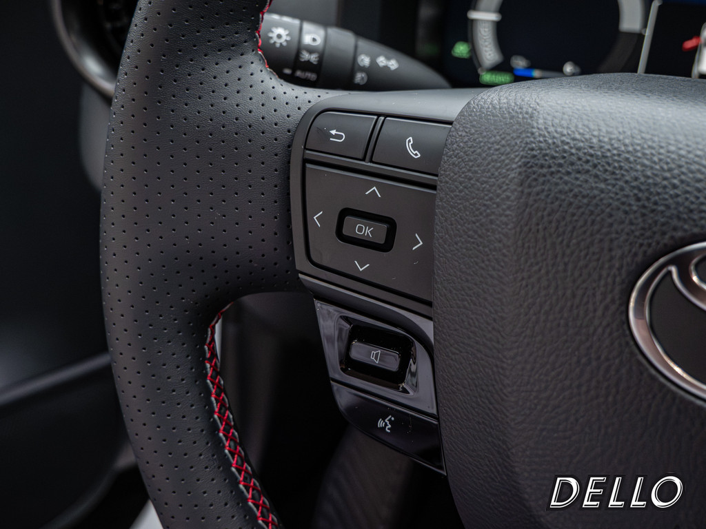 Fahrzeugansicht TOYOTA C-HR 2.0 Plug-In Hybrid FWD GR Sport - Bild 31