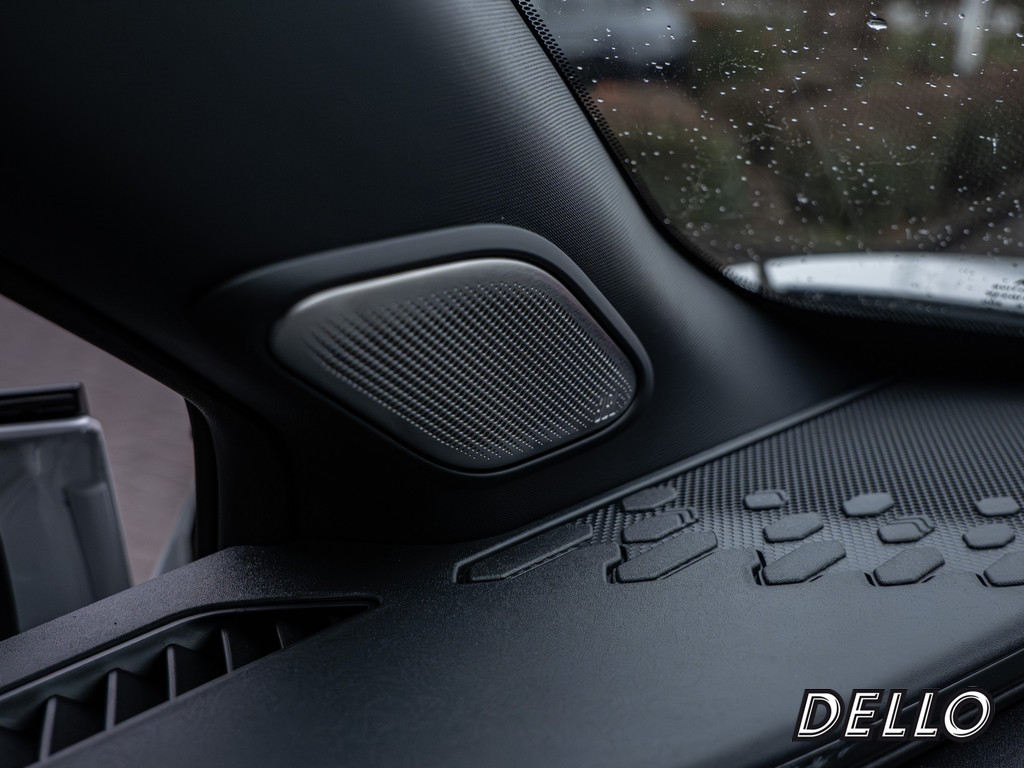 Fahrzeugansicht TOYOTA C-HR 2.0 Plug-In Hybrid FWD GR Sport - Bild 32