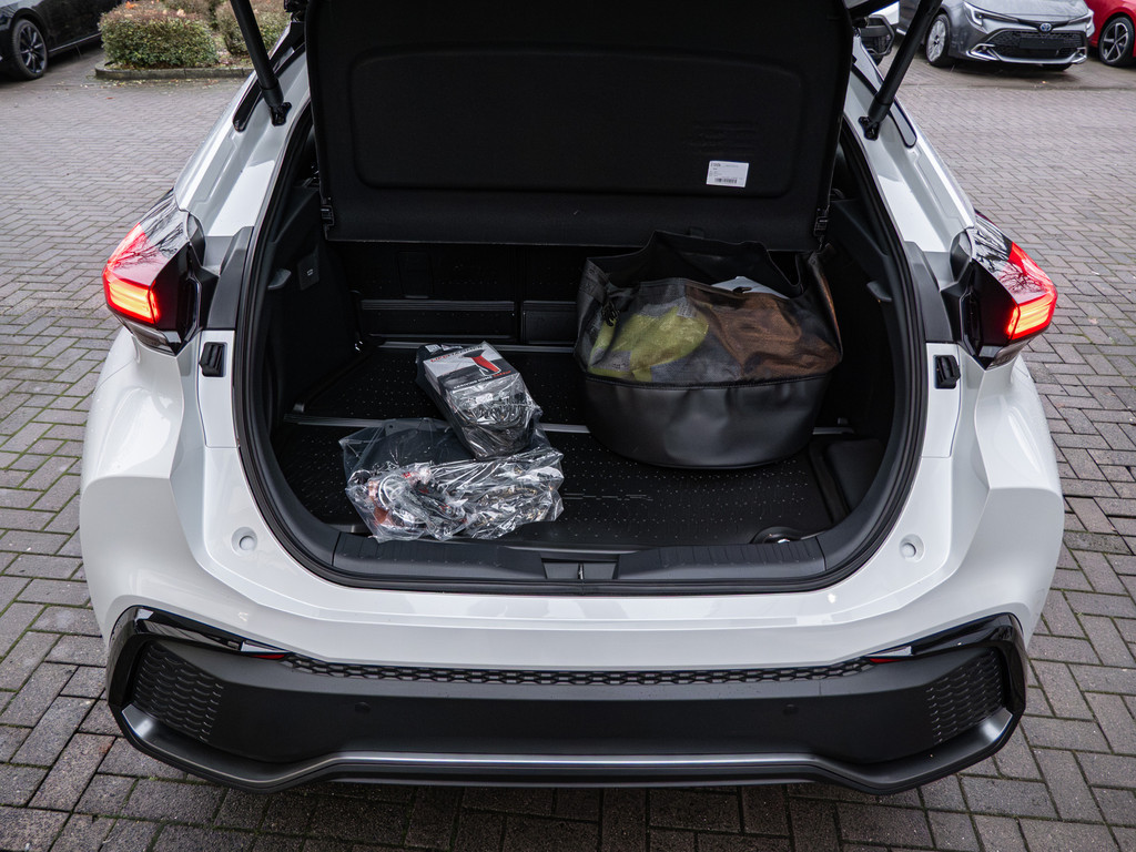 Fahrzeugansicht TOYOTA C-HR 2.0 Plug-In Hybrid FWD GR Sport - Bild 10