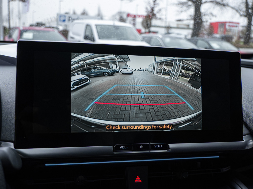 Fahrzeugansicht TOYOTA C-HR 2.0 Plug-In Hybrid FWD GR Sport - Bild 16