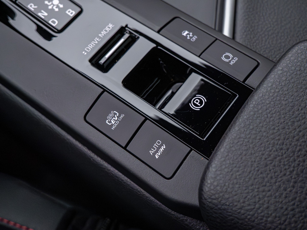 Fahrzeugansicht TOYOTA C-HR 2.0 Plug-In Hybrid FWD GR Sport - Bild 22