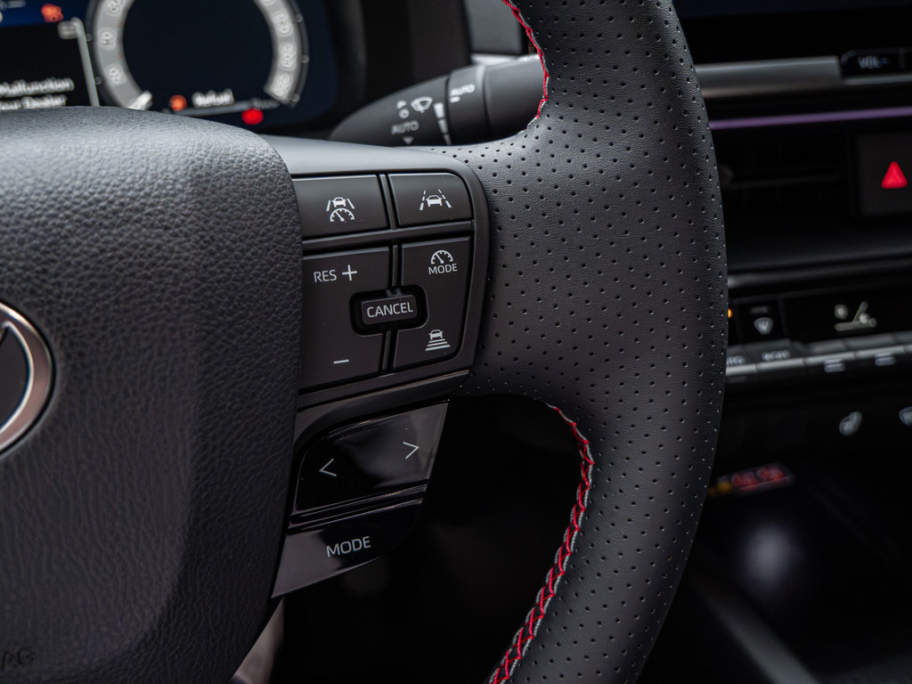 Fahrzeugansicht TOYOTA C-HR 2.0 Plug-In Hybrid FWD GR Sport - Bild 30