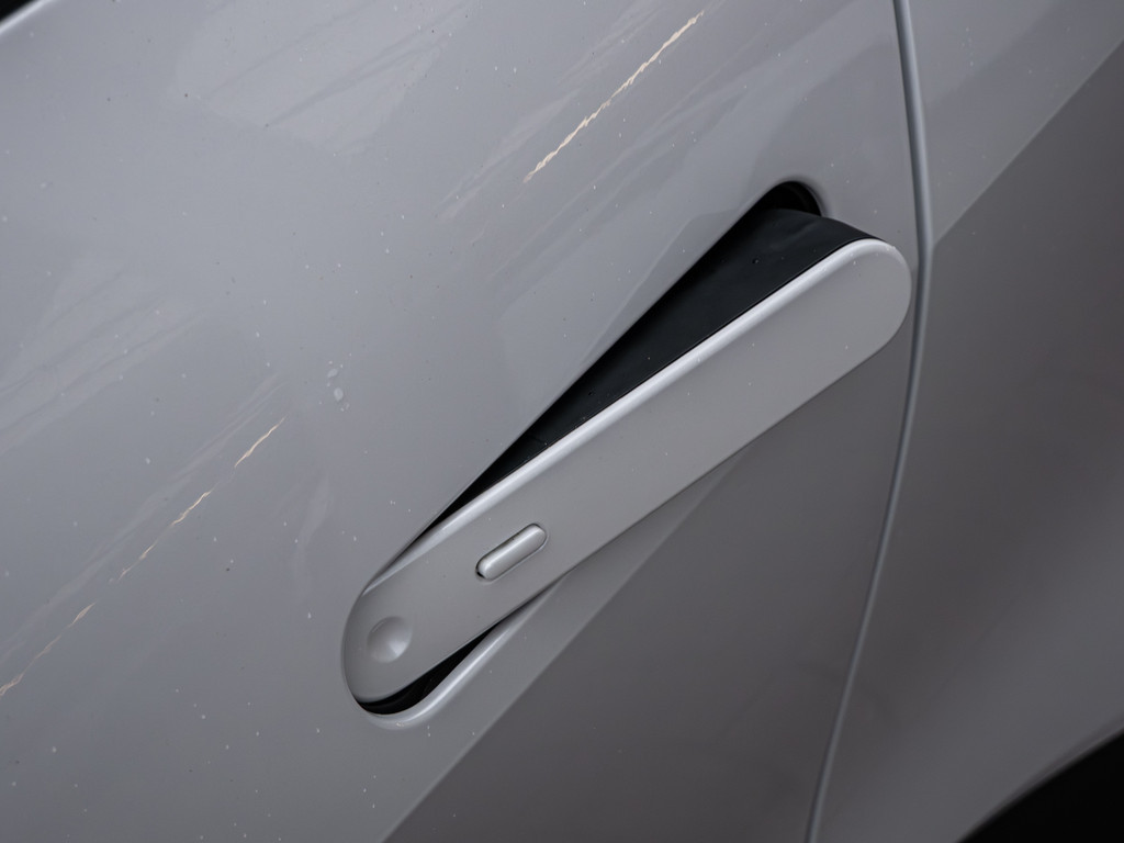 Fahrzeugansicht TOYOTA C-HR 2.0 Plug-In Hybrid FWD GR Sport - Bild 47