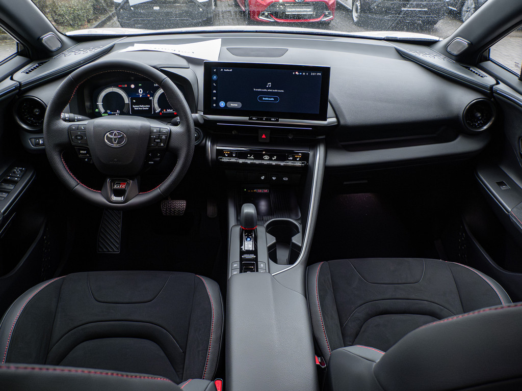 Fahrzeugansicht TOYOTA C-HR 2.0 Plug-In Hybrid FWD GR Sport - Bild 6