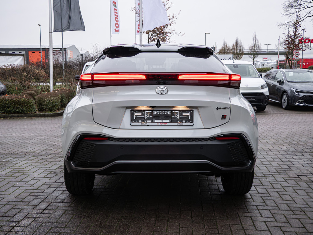 Fahrzeugansicht TOYOTA C-HR 2.0 Plug-In Hybrid FWD GR Sport - Bild 43