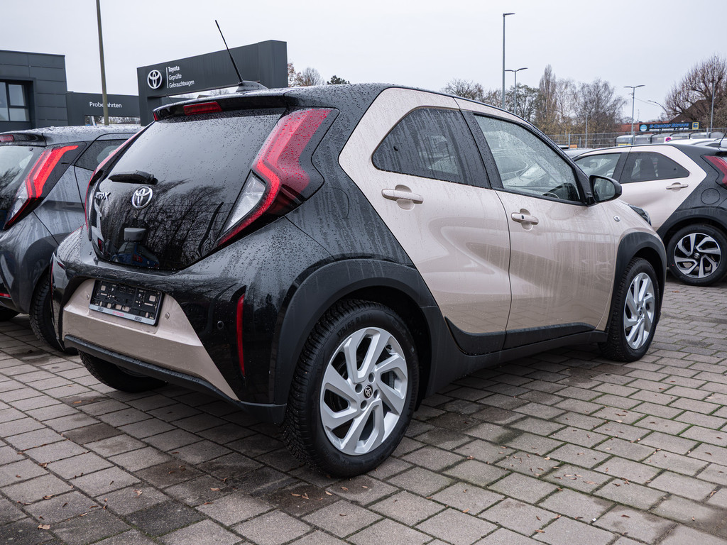 Fahrzeugansicht TOYOTA Aygo X 1.0 Pulse - Bild 32