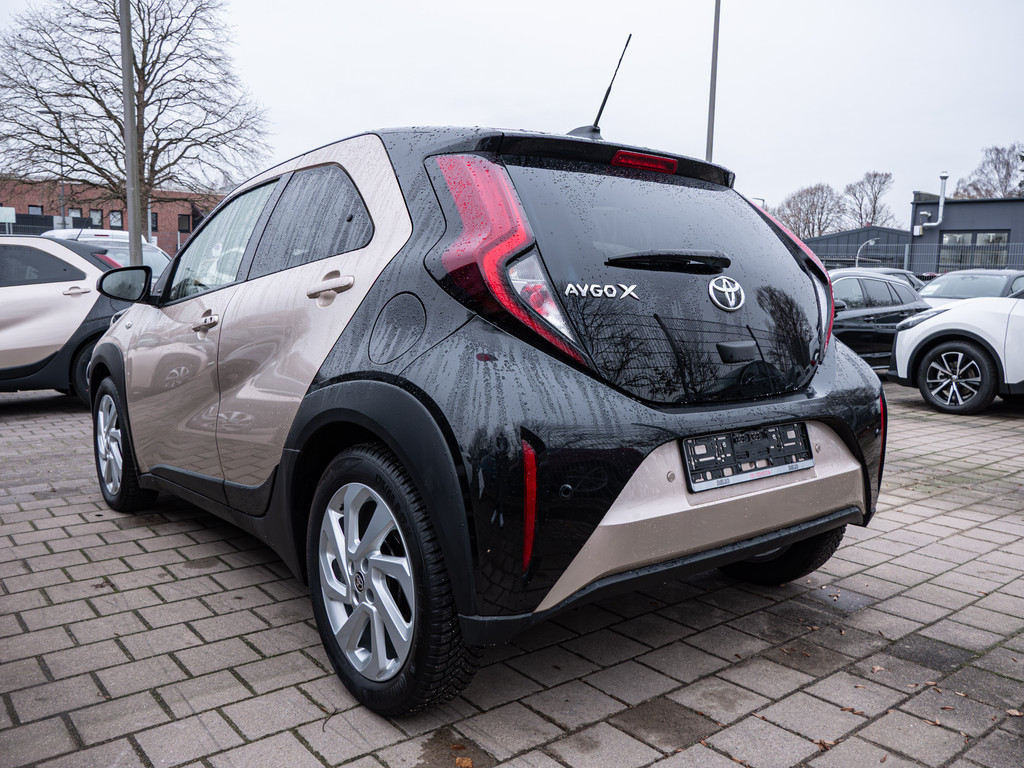 Fahrzeugansicht TOYOTA Aygo X 1.0 Pulse - Bild 35