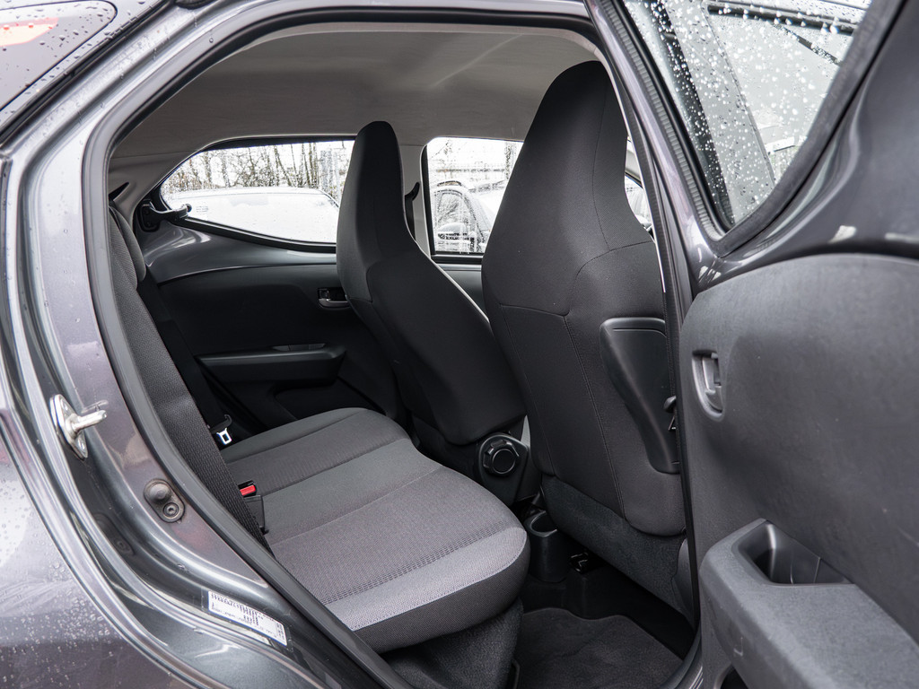 Fahrzeugansicht TOYOTA Aygo 1.0 Team D - Bild 6