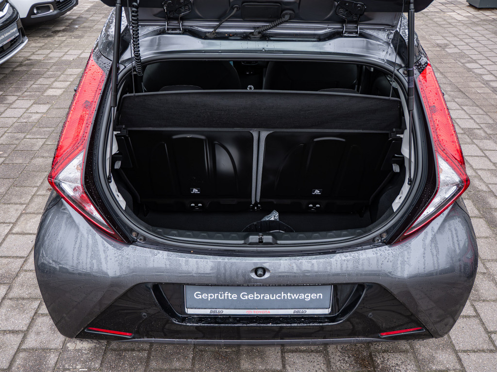 Fahrzeugansicht TOYOTA Aygo 1.0 Team D - Bild 11