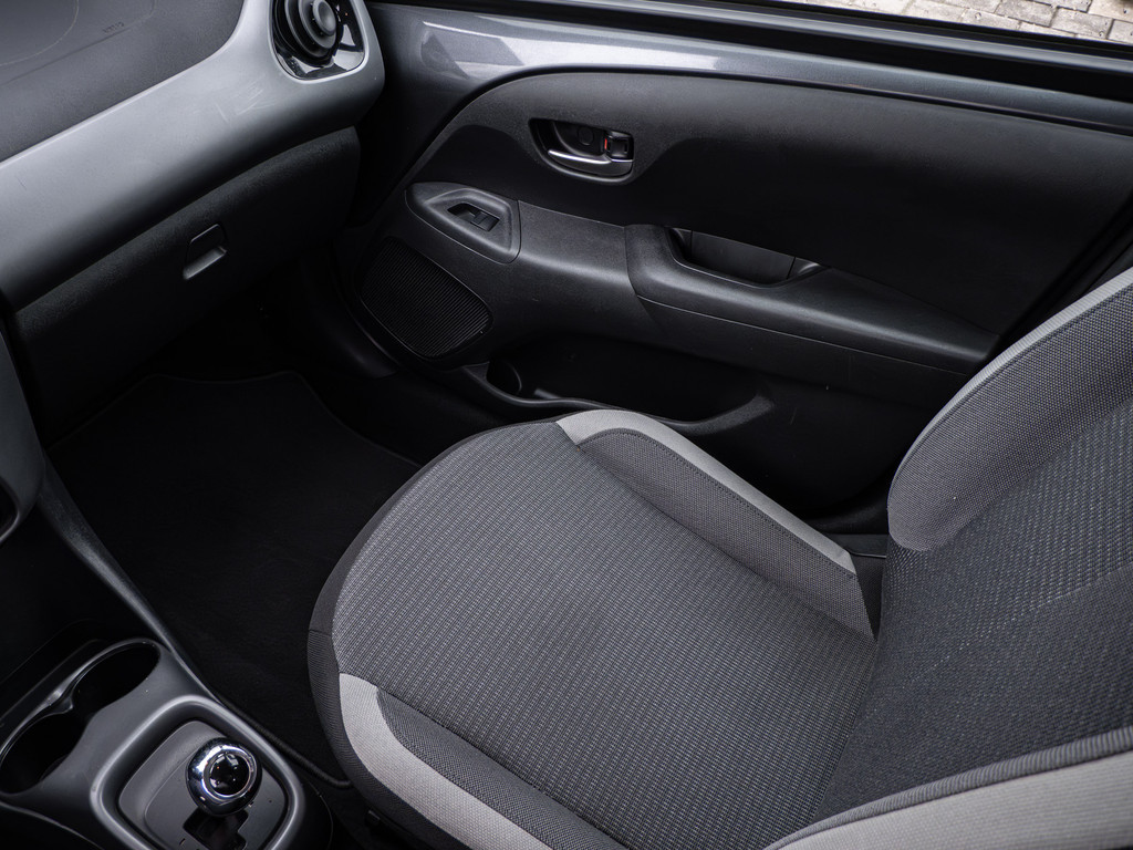 Fahrzeugansicht TOYOTA Aygo 1.0 Team D - Bild 22