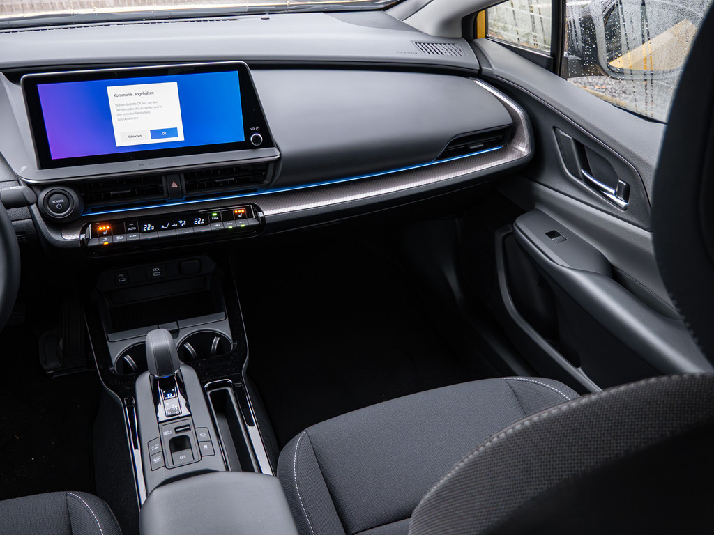 Fahrzeugansicht TOYOTA Prius Plug-in Hybrid Executive - Bild 4