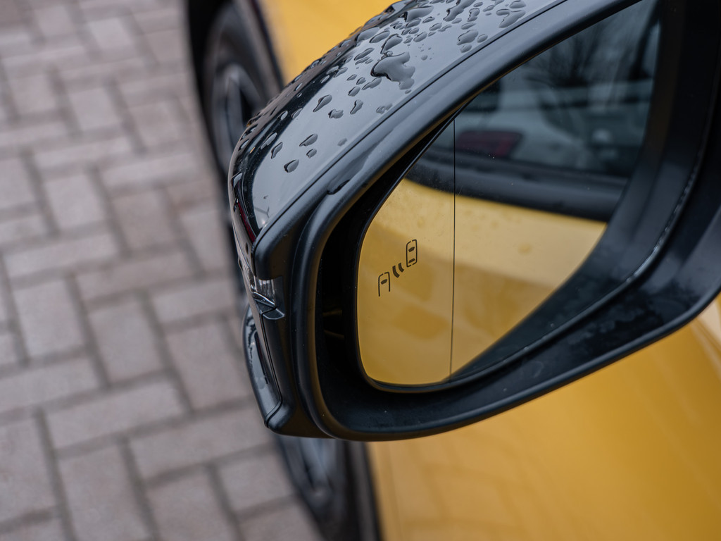 Fahrzeugansicht TOYOTA Prius Plug-in Hybrid Executive - Bild 7