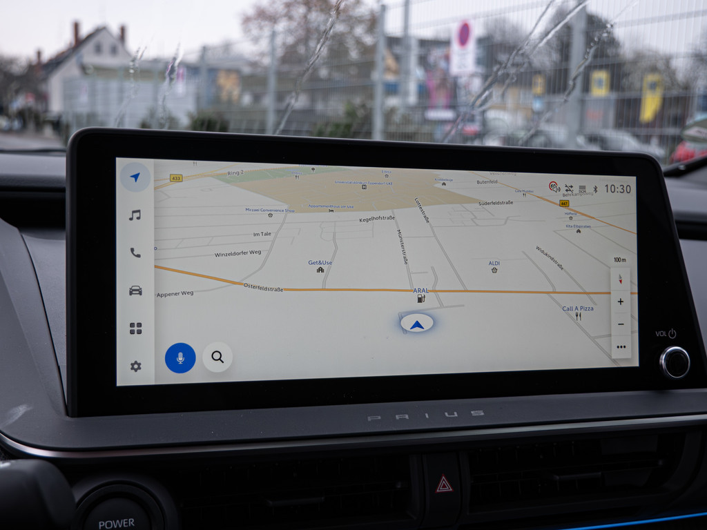 Fahrzeugansicht TOYOTA Prius Plug-in Hybrid Executive - Bild 13