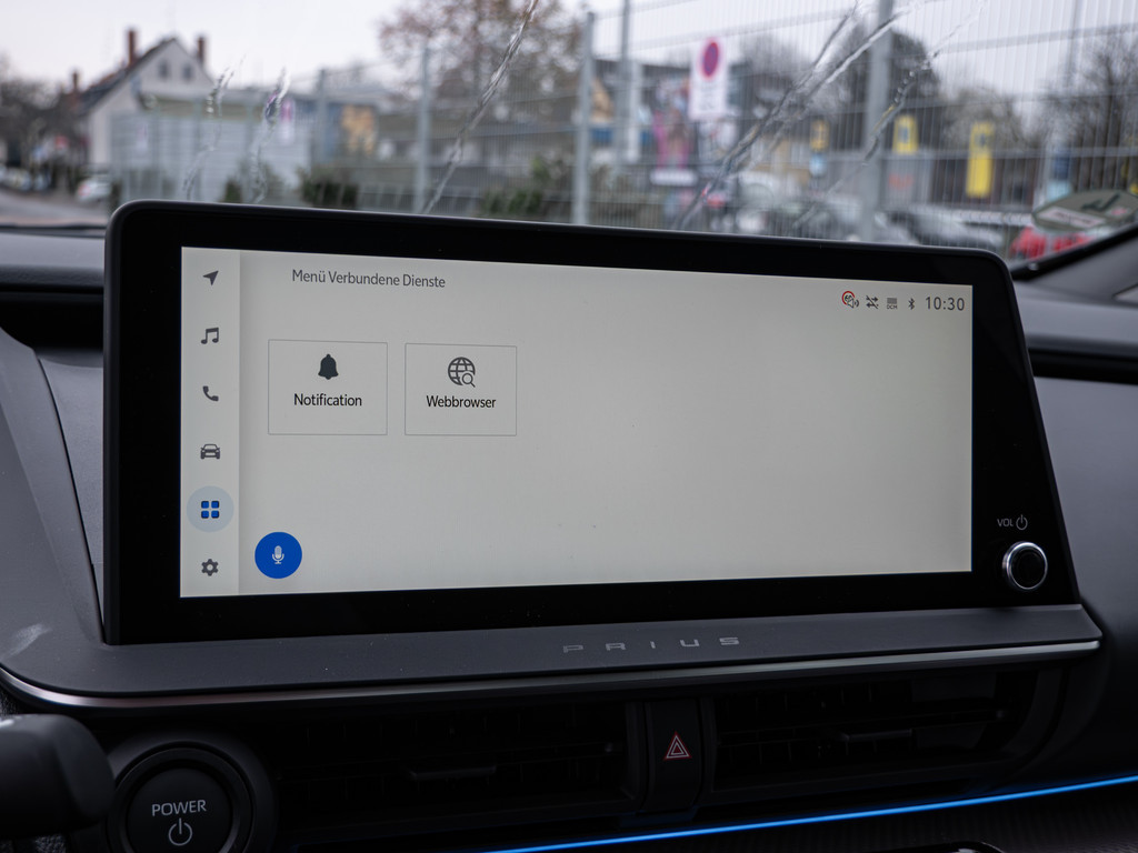 Fahrzeugansicht TOYOTA Prius Plug-in Hybrid Executive - Bild 16