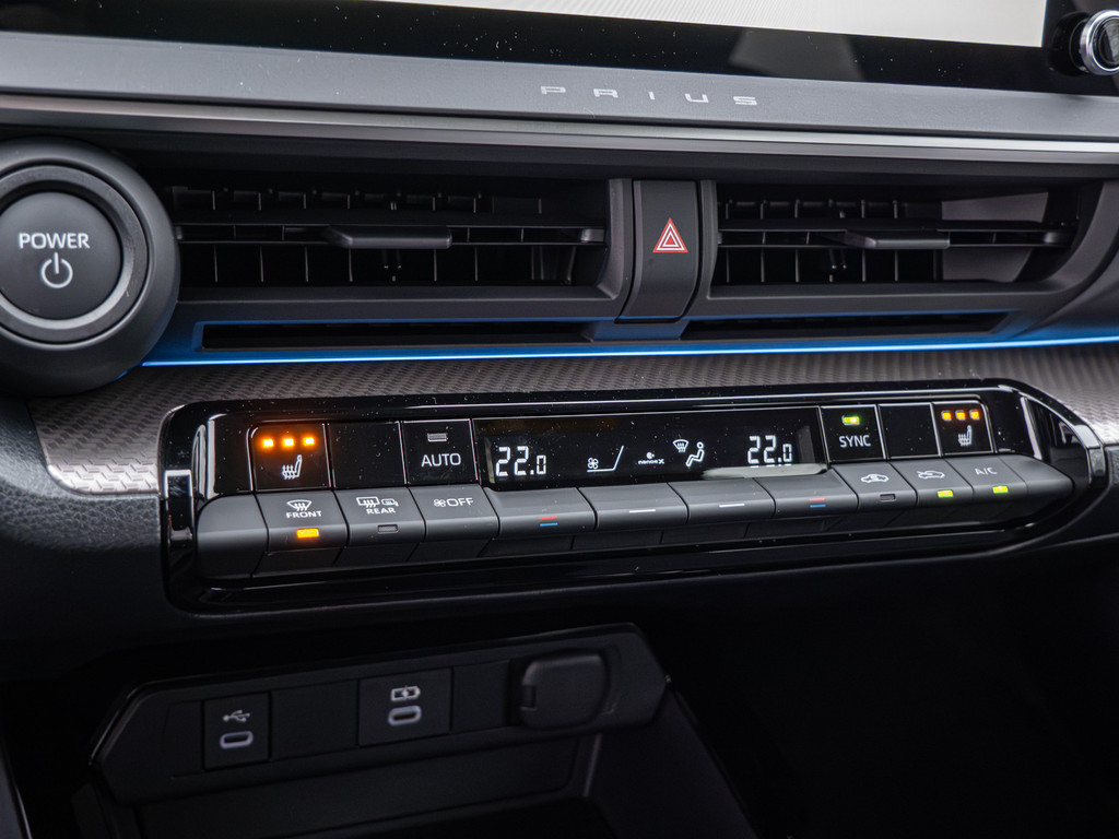 Fahrzeugansicht TOYOTA Prius Plug-in Hybrid Executive - Bild 17