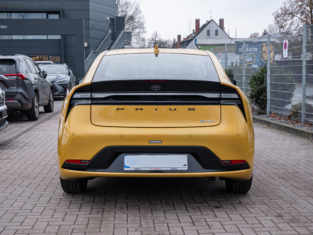 Fahrzeugansicht TOYOTA Prius Plug-in Hybrid Executive - Bild 39