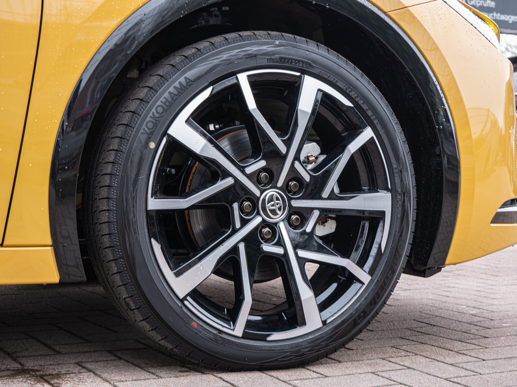 Fahrzeugansicht TOYOTA Prius Plug-in Hybrid Executive - Bild 41