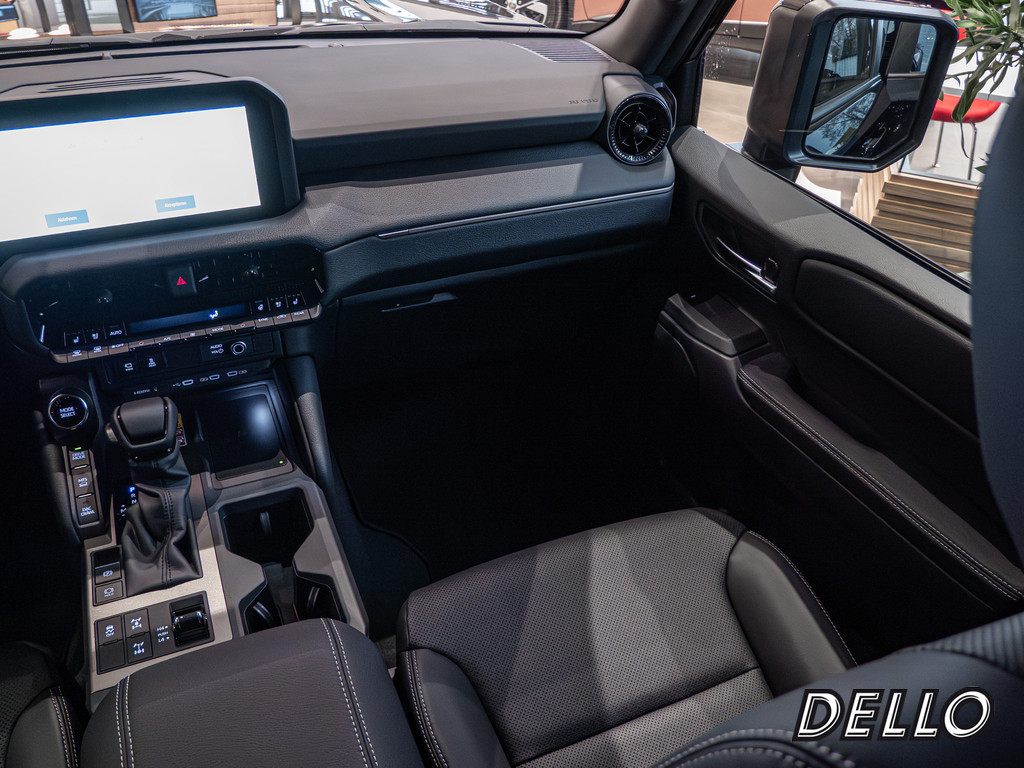 Fahrzeugansicht TOYOTA Land Cruiser 2.8 D-4D Executive - Bild 2