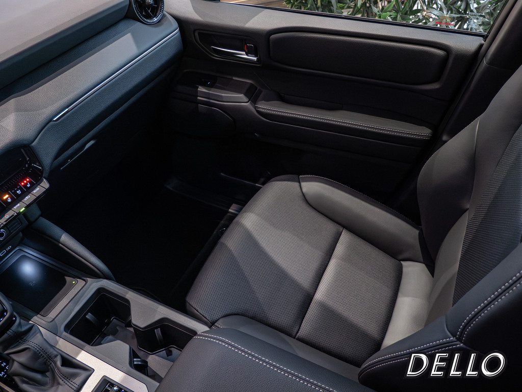 Fahrzeugansicht TOYOTA Land Cruiser 2.8 D-4D Executive - Bild 25