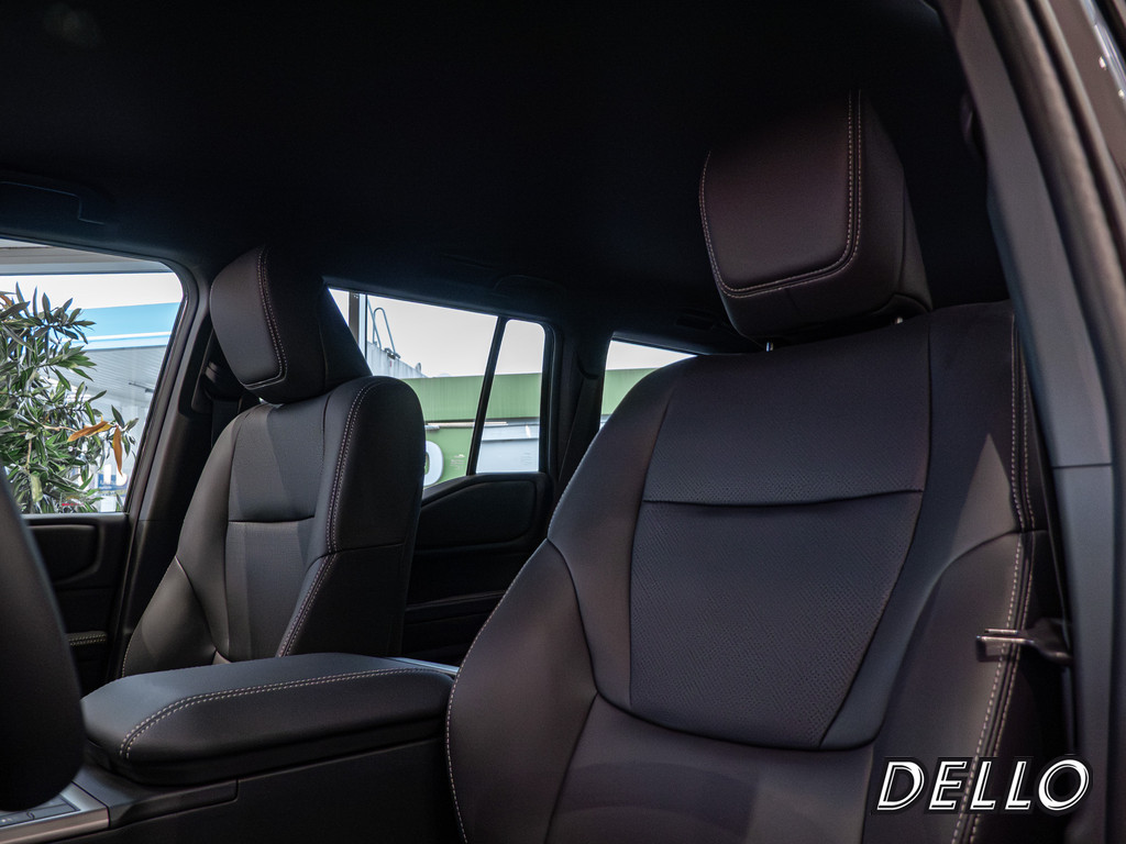 Fahrzeugansicht TOYOTA Land Cruiser 2.8 D-4D Executive - Bild 40