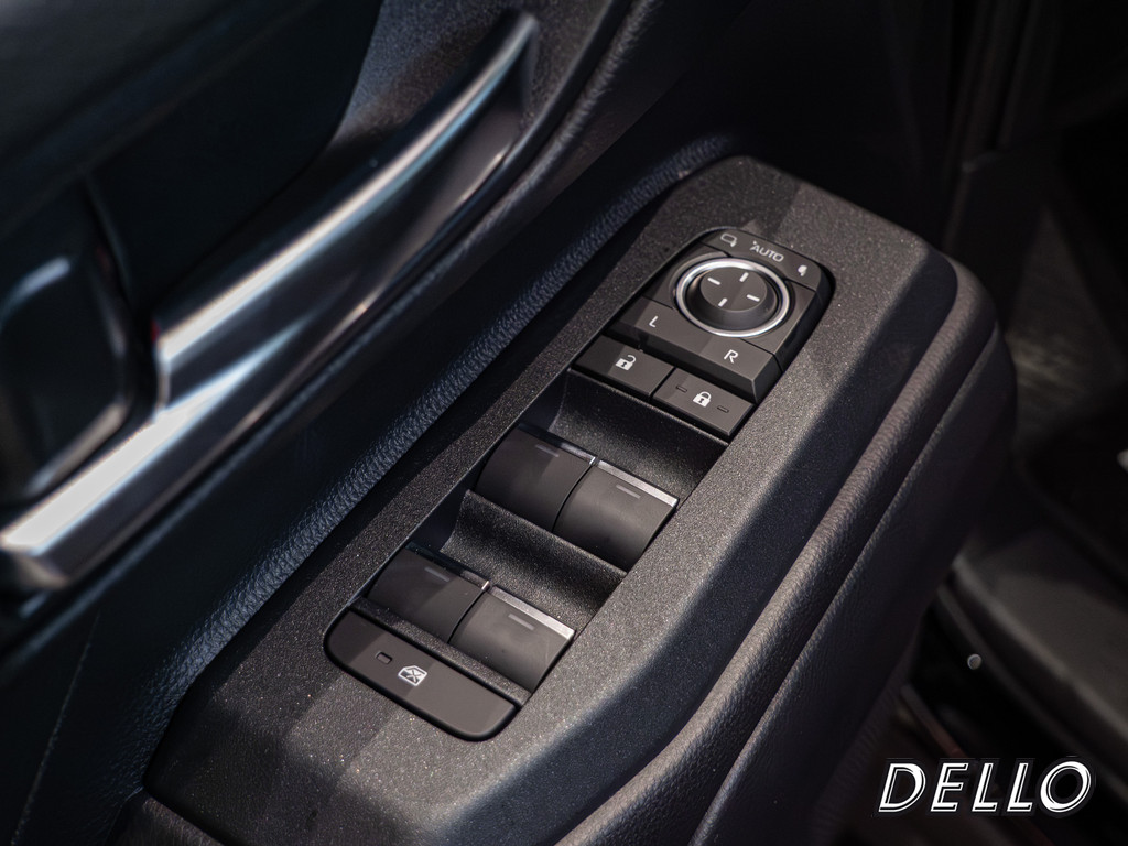 Fahrzeugansicht TOYOTA Land Cruiser 2.8 D-4D Executive - Bild 42