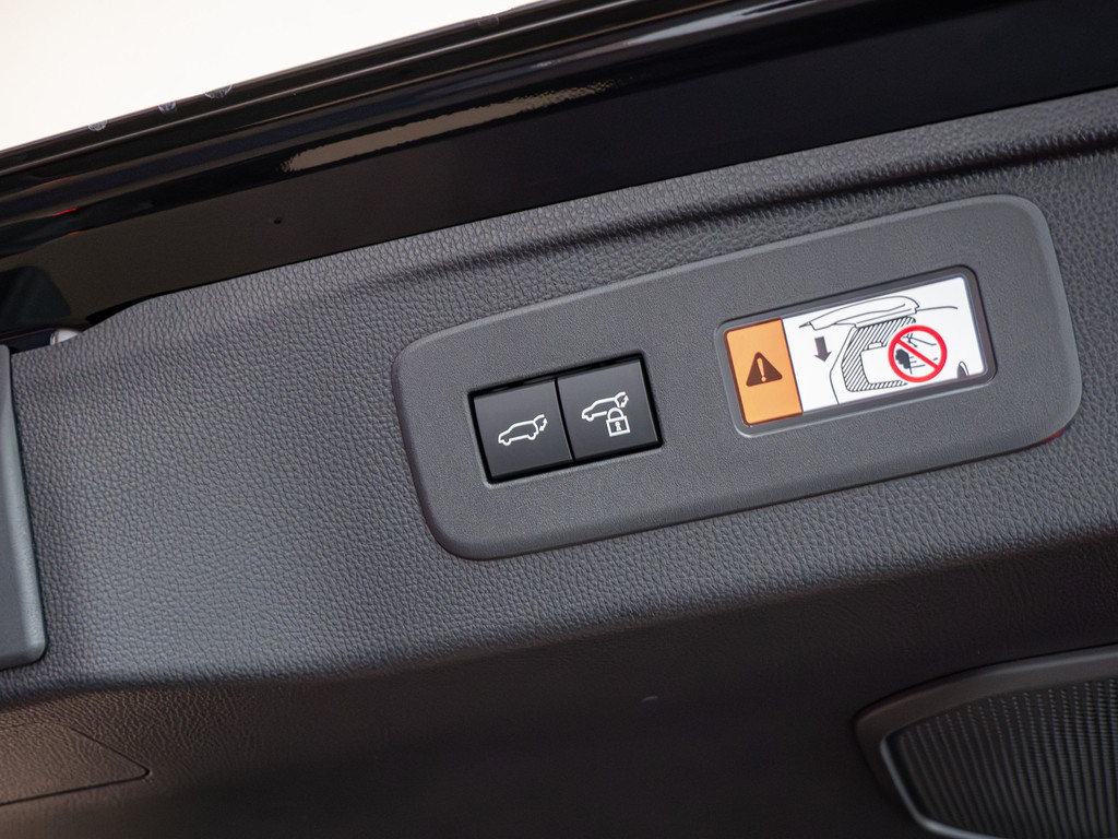 Fahrzeugansicht TOYOTA Land Cruiser 2.8 D-4D Executive - Bild 6