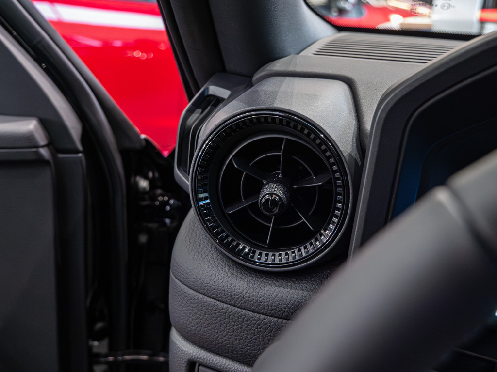 Fahrzeugansicht TOYOTA Land Cruiser 2.8 D-4D Executive - Bild 33