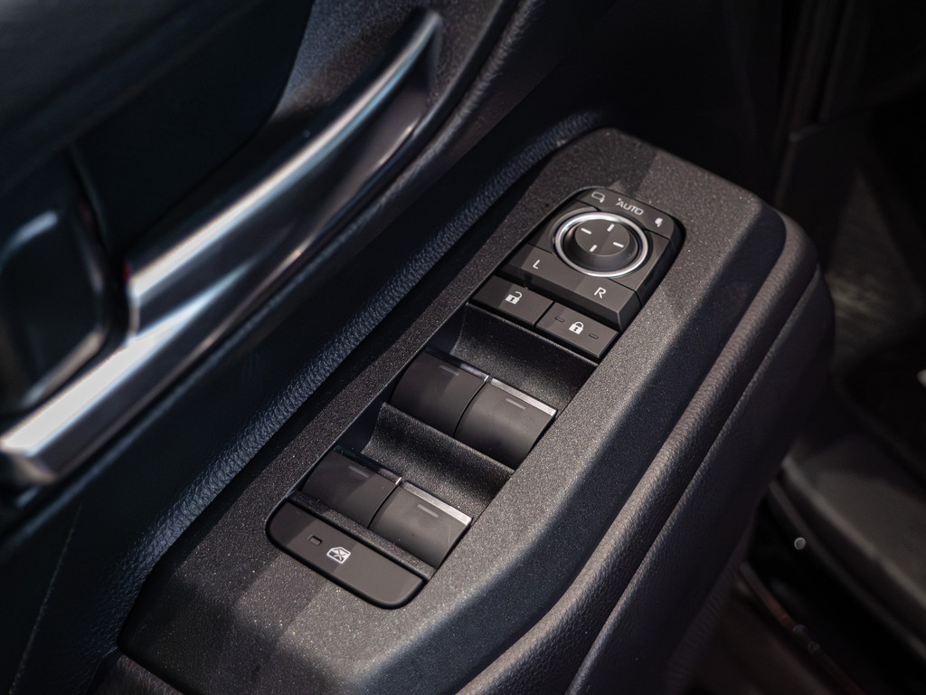 Fahrzeugansicht TOYOTA Land Cruiser 2.8 D-4D Executive - Bild 42