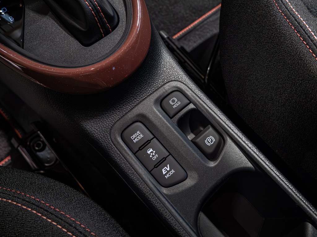 Fahrzeugansicht TOYOTA Aygo X Hybrid Teamplayer - Bild 20