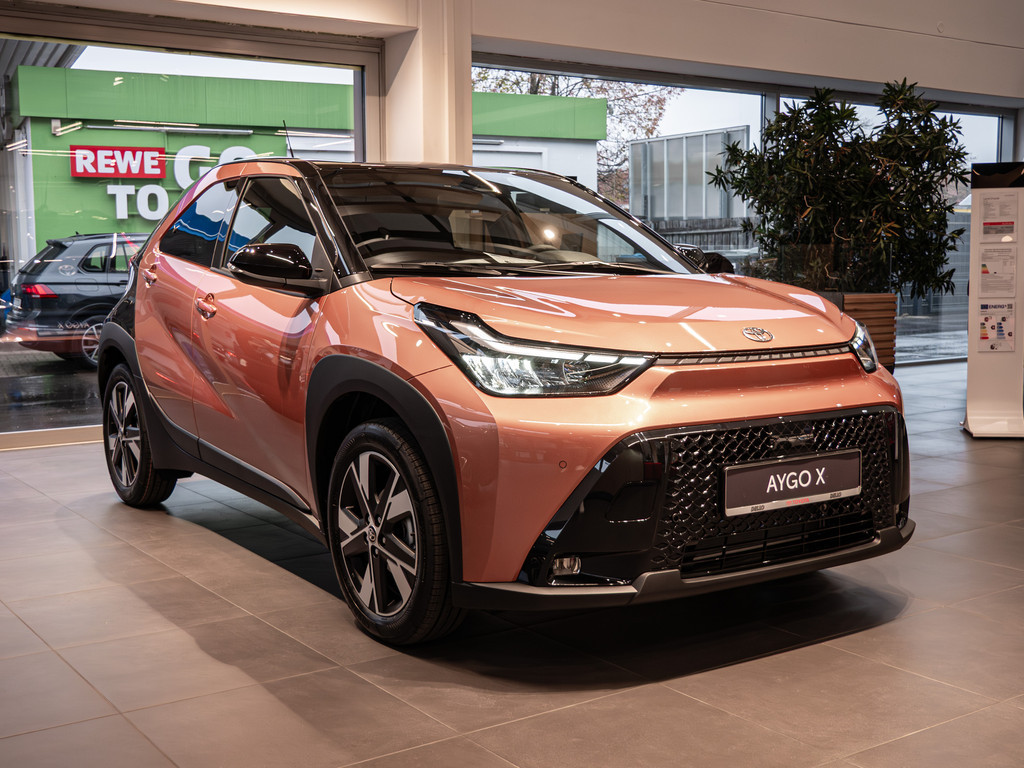 Fahrzeugansicht TOYOTA Aygo X Hybrid Teamplayer - Bild 23