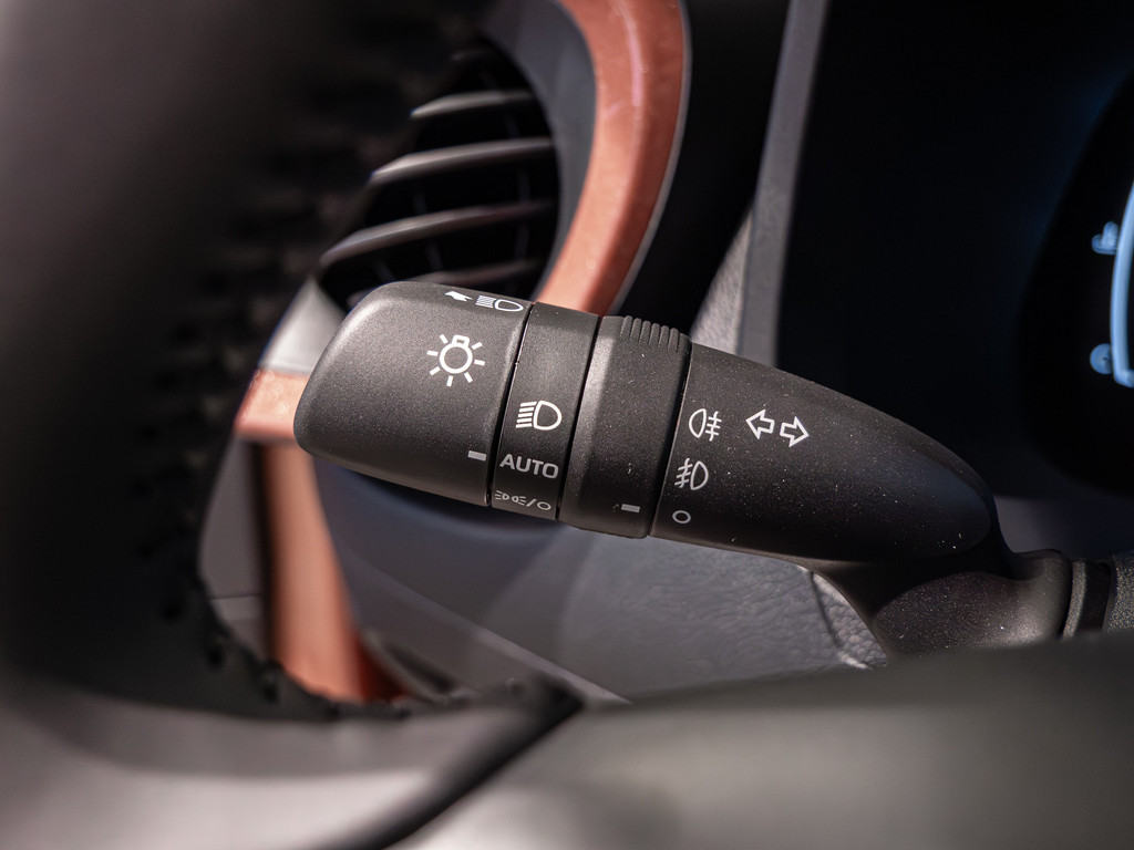 Fahrzeugansicht TOYOTA Aygo X Hybrid Teamplayer - Bild 25