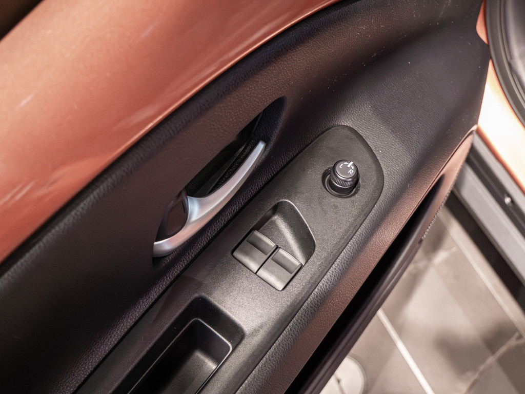 Fahrzeugansicht TOYOTA Aygo X Hybrid Teamplayer - Bild 36