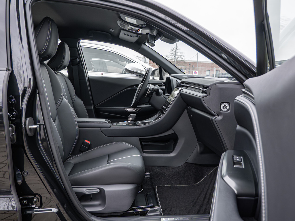 Fahrzeugansicht LEXUS LBX Relax - Bild 39