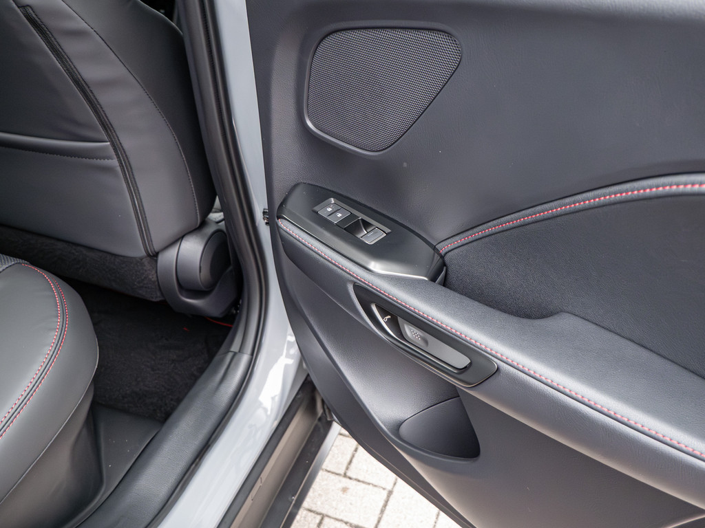 Fahrzeugansicht LEXUS LBX Elegant Black Ed. - Bild 6