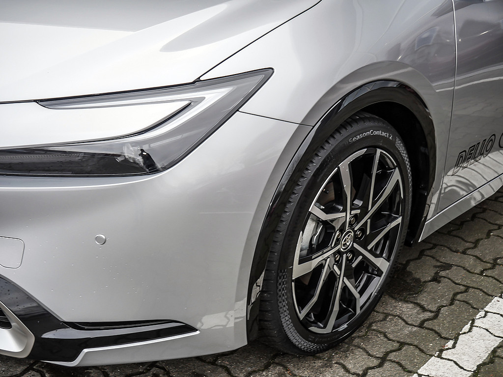 Fahrzeugansicht TOYOTA Prius 2.0 Plug-in Hybrid Executive - Bild 30