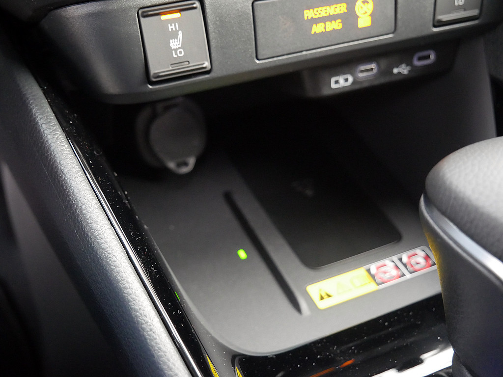 Fahrzeugansicht TOYOTA Yaris Hybrid 1.5 VVT-iE Teamplayer - Bild 15