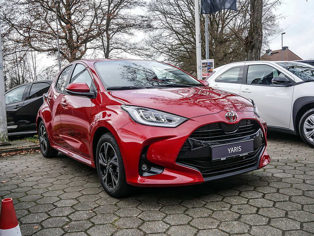 Fahrzeugansicht TOYOTA Yaris Hybrid 1.5 VVT-iE Teamplayer - Bild 35