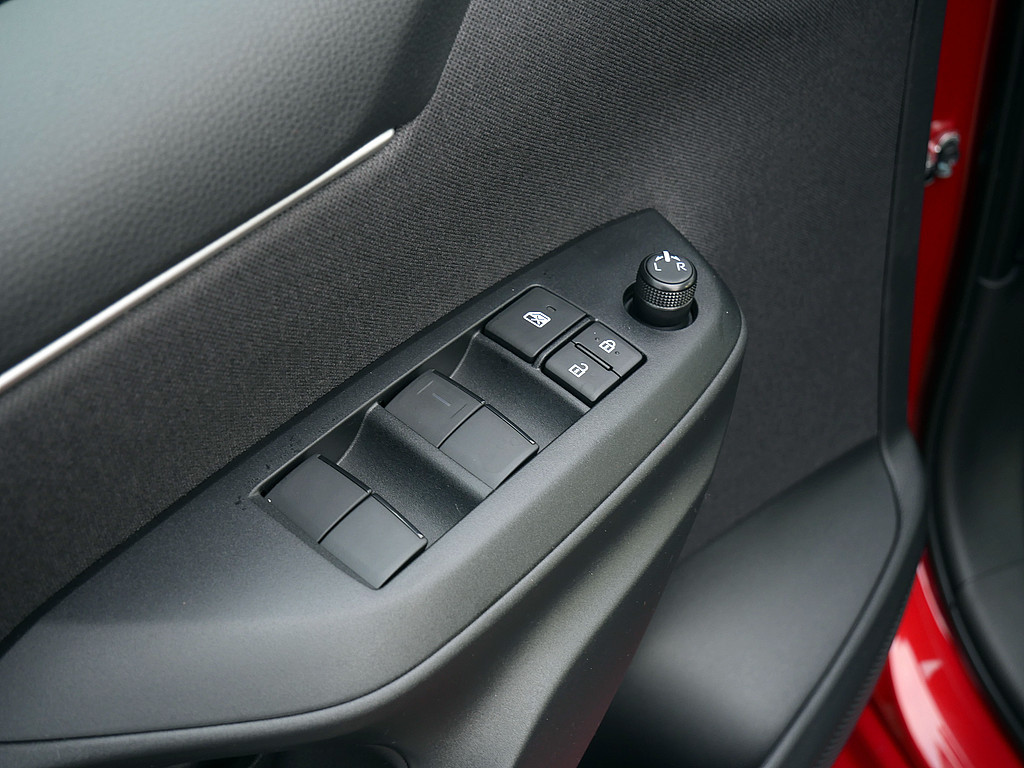 Fahrzeugansicht TOYOTA Yaris Hybrid 1.5 VVT-iE Teamplayer - Bild 8