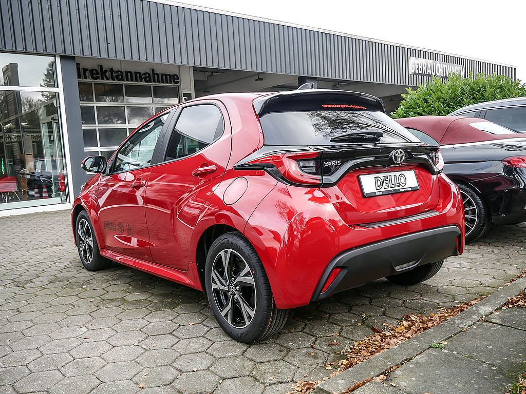 Fahrzeugansicht TOYOTA Yaris Hybrid 1.5 VVT-iE Teamplayer - Bild 23