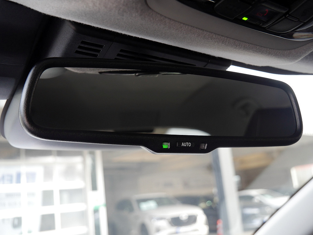 Fahrzeugansicht TOYOTA Yaris Hybrid 1.5 VVT-iE Teamplayer - Bild 24