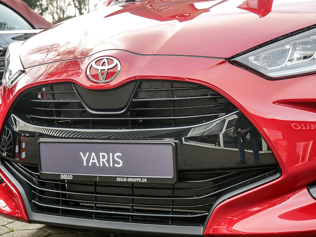 Fahrzeugansicht TOYOTA Yaris Hybrid 1.5 VVT-iE Teamplayer - Bild 29