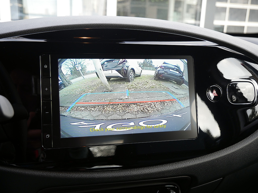 Fahrzeugansicht TOYOTA Aygo X 1.5 Hybrid Pure 85 kW - Bild 10