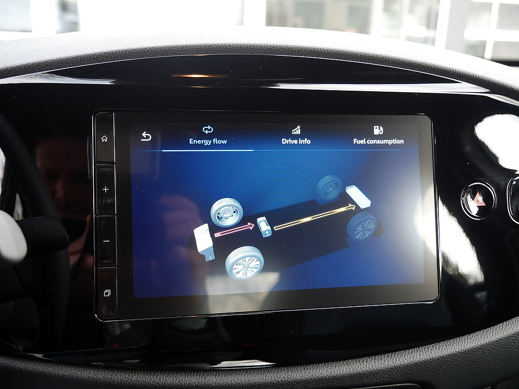 Fahrzeugansicht TOYOTA Aygo X 1.5 Hybrid Pure 85 kW - Bild 13