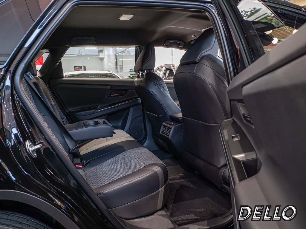 Fahrzeugansicht TOYOTA bZ4X Teamplayer - Bild 3