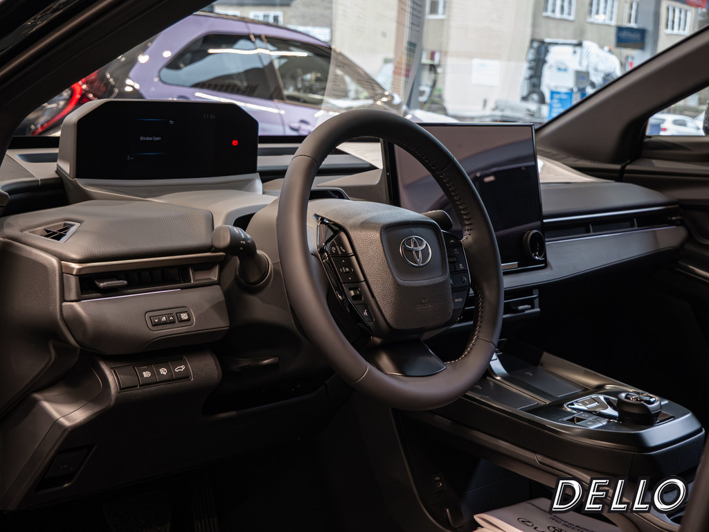 Fahrzeugansicht TOYOTA bZ4X Teamplayer - Bild 30